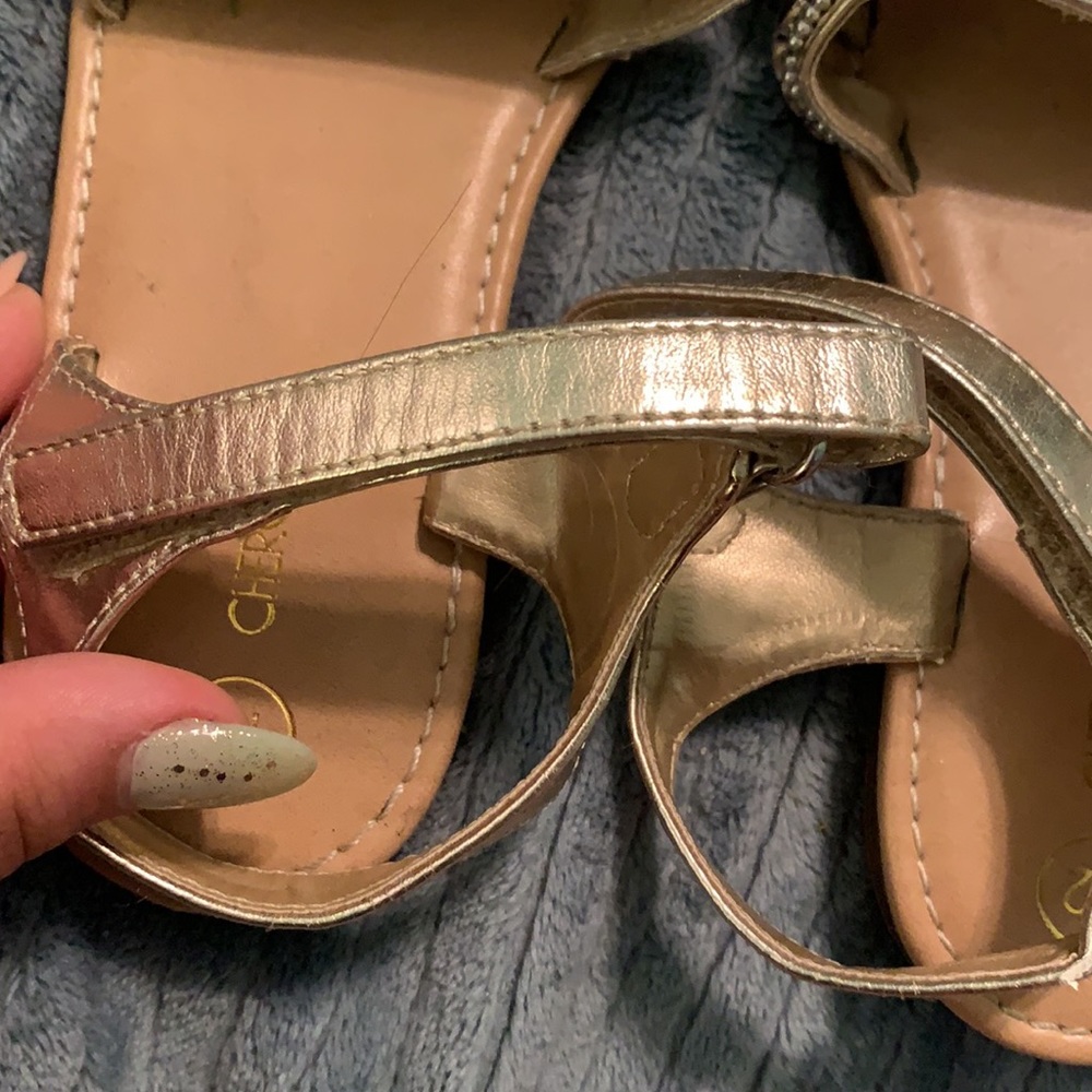 sandals - Picture 4 of 6